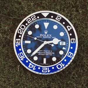 GMT style wall clock